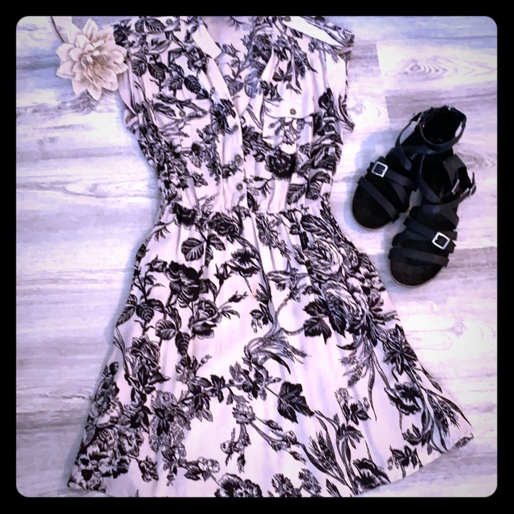 Angie dress. Med